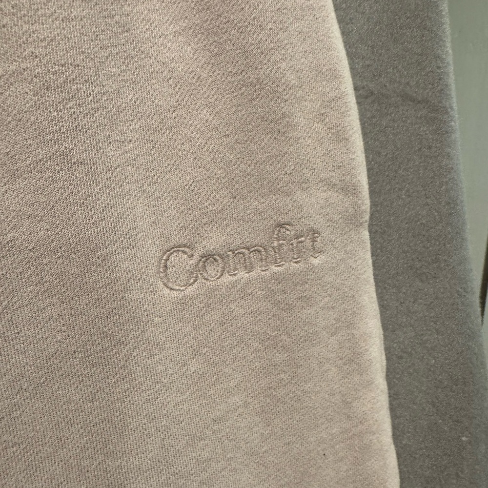 Cozy Men's Hoodie and Sweatpants Set - Soft Tan - Picture 3 of 6